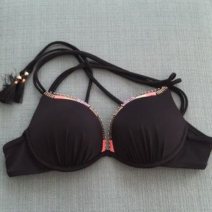 NWOT Victoria Secret Bikini Top